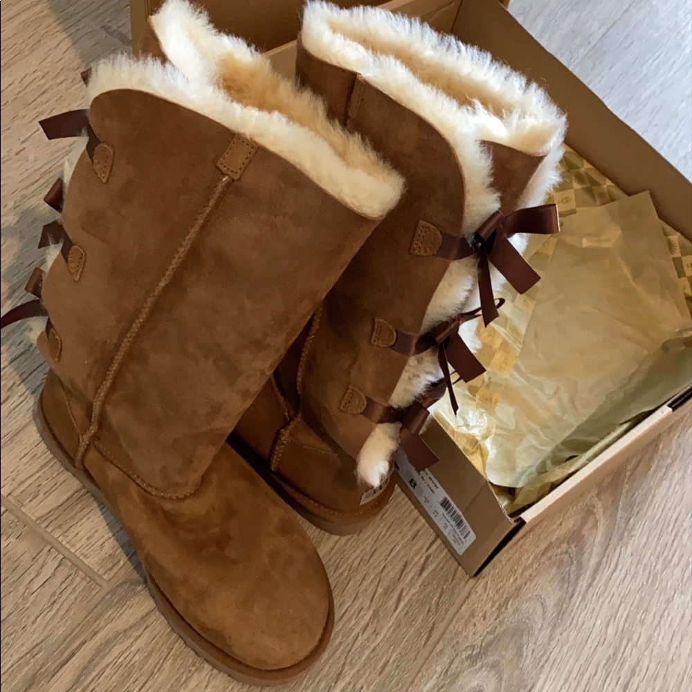 Bailey bow uggs